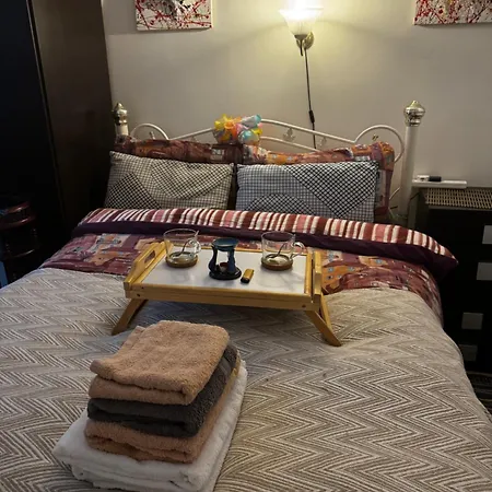 Cosy Room In London Wembley Экстерьер фото